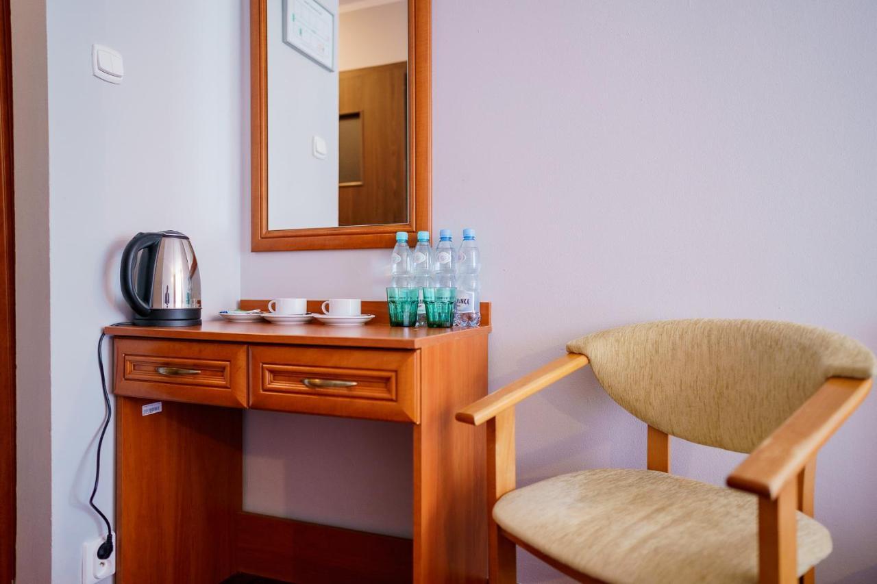 Promenada Zegrze Hotel เบียออบเซกิ ภายนอก รูปภาพ